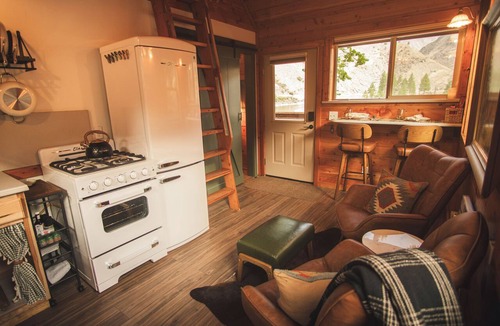 Riggins House | Riverfront Tiny Cabin Made for Two