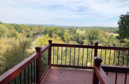 Amity Cabin | Rivers Bend Cabin, Stunning Caddo River & Ouachita Mountain Views