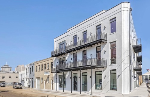 Arts/Warehouse District Apartment | Roami at Churchill | 2 Bedroom w/Balcony