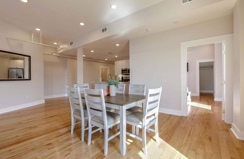 Arts/Warehouse District Apartment | Roami at Churchill | 3 Bedroom w/Balcony