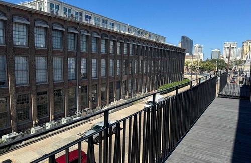 Arts/Warehouse District Apartment | Roami at Churchill | 3 Bedroom w/Balcony