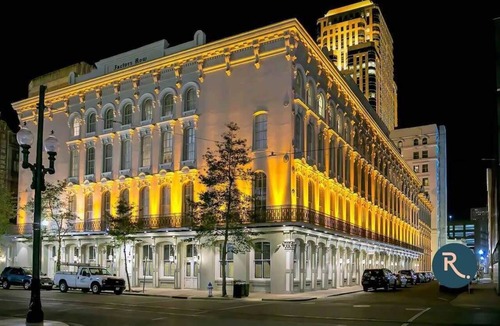 Central Business District Apartment | Roami at Factors Row in Bourbon St. | 3BR