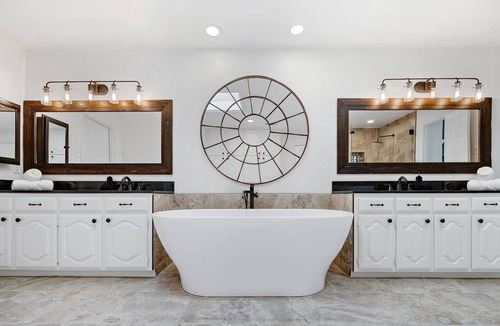 Rockwall House | Rockwall Retreat: Lakeview Oasis with Pool, Games, and Room for 16+