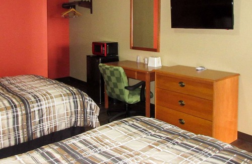 Murfreesboro Hotel | Rodeway Inn Murfreesboro Downtown