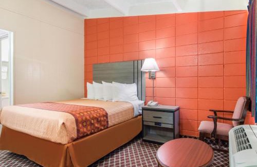 Nashville Hotel | Rodeway Inn Nashville