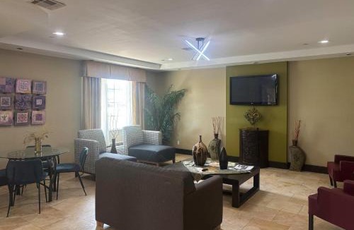 Joyce Hotel | Rodeway Inn & Suites Winnfield