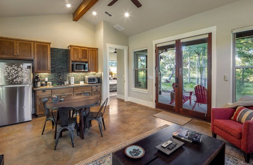 Driftwood House | Romantic Couples Getaway with Pool Access and Modern Retreat