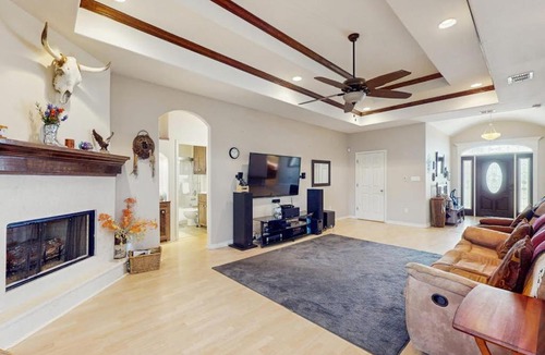 South Side House | Ron’s Retreat