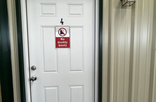 Brandon House | Room #4, sleeps 2 located just 20 mins from the heart of downtown Waxahachie.