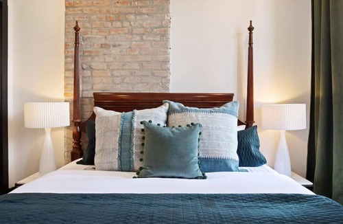 Faubourg Lafayette Hotel | Roomy, Historic Restoration | Heated Pool