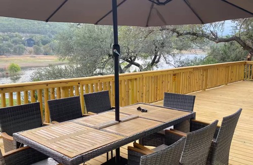 McNeil House | Rothi Lakehouse: A Tranquil Escape at Lake Travis