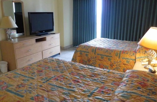 South Padre Island Condo | Royale Beach & Tennis Resort Elegant 2BR Condo with Outdoor Pool