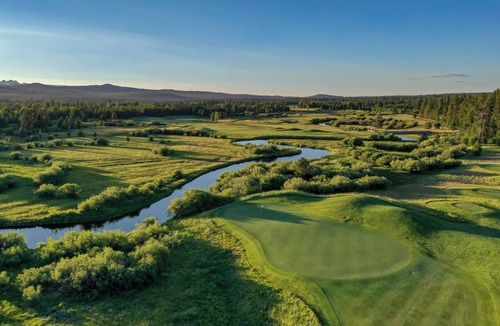 Tennis Village Condo | Rustic Condo with Access to Exclusive Golf