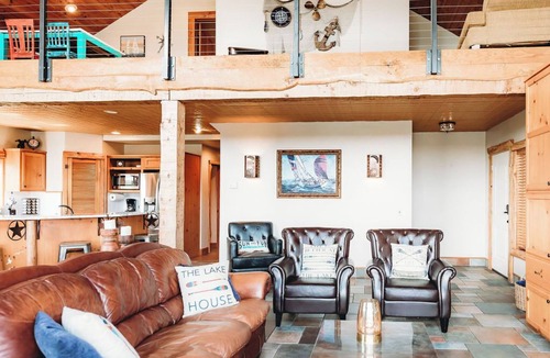 Lakewood Estates House | Rustic Lake Travis Waterfront Home Amazing Lake Views From Every Deck!