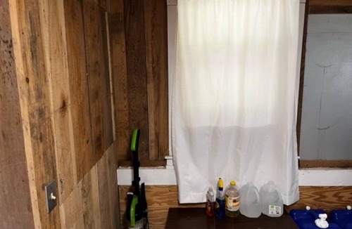 Eidson Cabin | Rustic Retreat