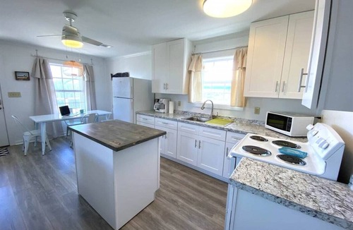 Grand Isle House | Salty Sunsets - 2 Minutes to Beach - Island Realty