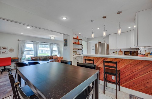 Shearer Hills - Ridgeview House | San Antonio Home, 2 Mi to Airport - Pets Welcome!