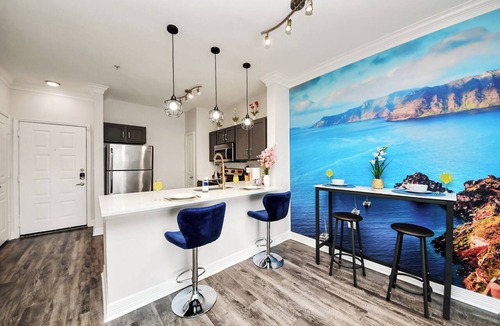 South Central Houston Apartment | Santorini - 2BR/2Bath/NRG/Med Center/Pool/Gym/Sleeps 6
