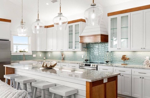 Port Bolivar House | “Sea Glass”; Beach Views Galore; Private Beach Access; Brand New/Hidden Gem