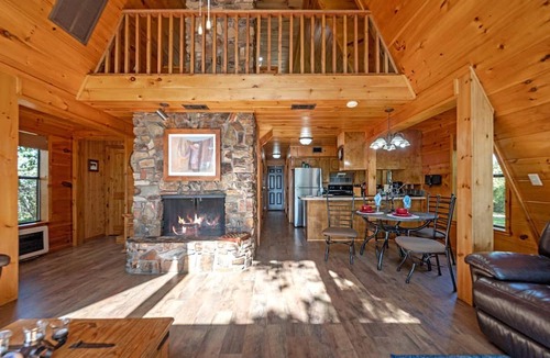 Smithville Cabin | Secluded A-Frame Cabin with Incredible Views near Mountain Fork River in Oklahoma