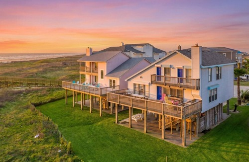 Pointe San Luis House | Secluded Beachfront House w/Gorgeous Water Views