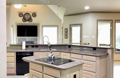 Flower Mound House | Secluded Oasis with Pool & Hot Tub. 5 minute walk to the lake.
