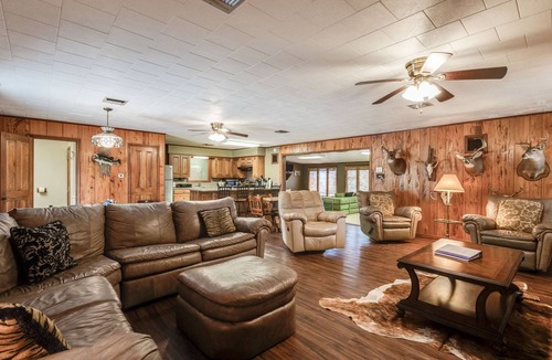 Opelousas Other | Secluded, Private Lake; Games, Fish, Kayak, Relax