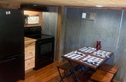 Murfreesboro Cabin | Secluded Riverfront Cabin 5 acres on Little Missouri River