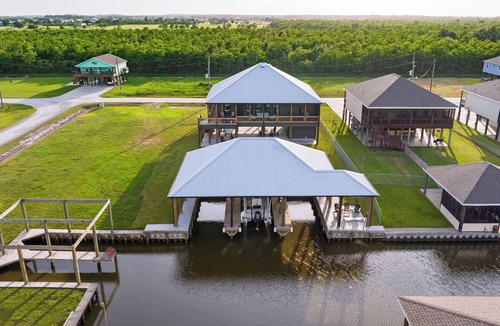 Hackberry House | Serene Hackberry Waterfront Escape - Boat Slips + Sunrise Views
