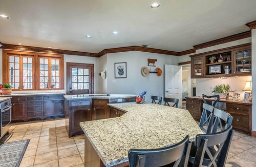 Boerne House | Serene Hill Country Wildlife Sanctuary w/Porch