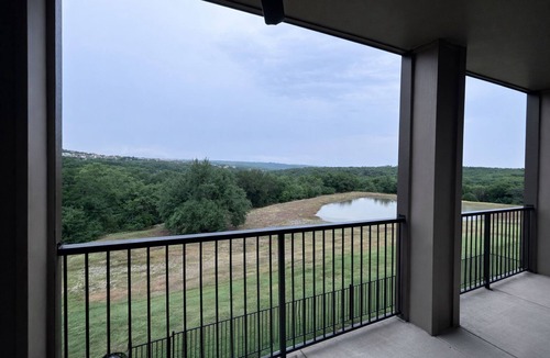 Austin Apartment | Serene & Spacious Bee Cave Luxury Retreat — Private Balcony View — Pool & Gym