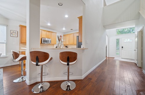 Spring House | Serenity of Spring, TX & The Woodlands - Modern 4BR Furnished Home