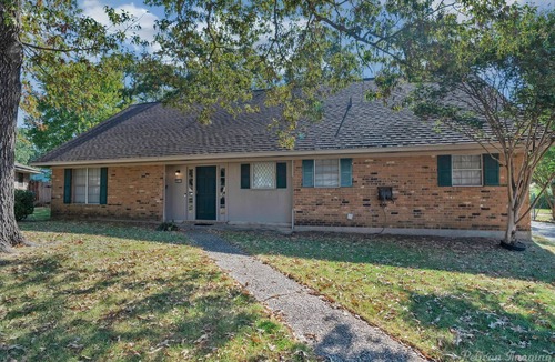 Shreveport House | Shreveport Comfy Cul-de-sac 4-bedroom 2 Full Bathroom House with AC
