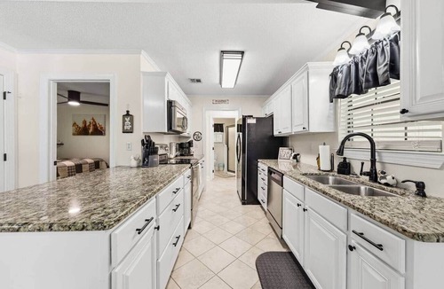 Carencro House | Sizzlin Farmhouse in Carencro