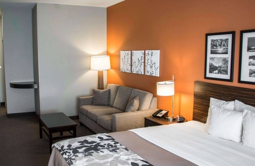 Caddo Heights-South Highlands Hotel | Sleep Inn & Suites Shreveport near Medical Center