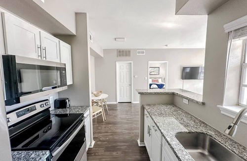 South Side Apartment | Sleepover | Impressive 1BD/1BA Gym- Corpus Christi