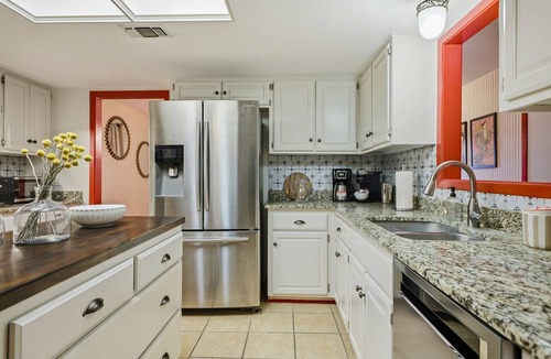 Woodlands of Camino Real House | Sleeps 16 Heated Pool Hot Tub Sport Court