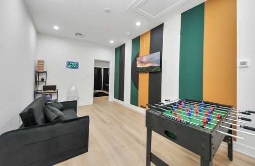 OST - South Union House | Sleeps 20! 2 Homes ~ Family and Friends Fun