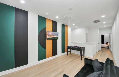OST - South Union House | Sleeps 20! 2 Homes ~ Family and Friends Fun
