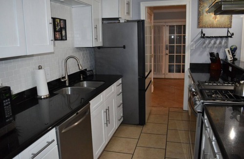 Chalmette House | Sleeps 9 Free Parking Family-Friendly 8 miles from the French Quarter