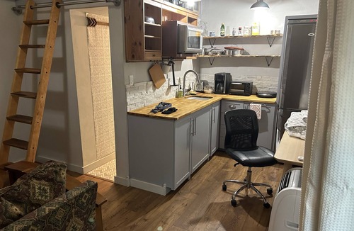 Parker Lane Apartment | Small efficiency loft apt in back of duplex 3 story townhouse. No shared spaces.
