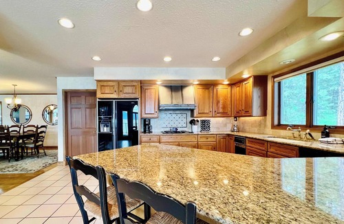Dayton House | Soaring Eagle, Flathead Lake Waterfront Retreat