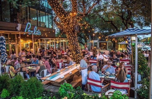 Sweetbriar House | SoCo Affordable Modern Retreat ❤️ Local Art | RainShower | Near South Congress