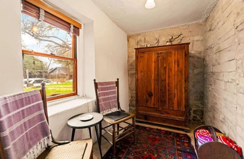Bouldin House | SoCo Estate, 2 Blocks to Tacos + Live Music