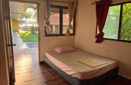 El Transito Hostel | SOLID Surf Camp Hostel Nicaragua