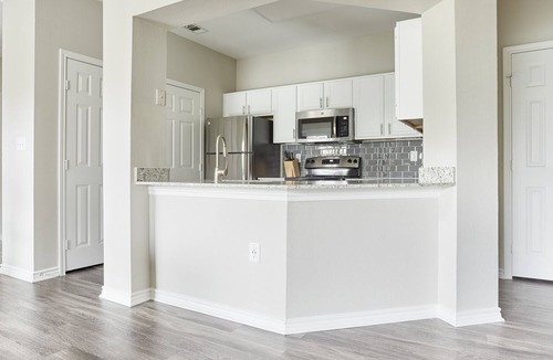 Medical Center District Apartment | Sonder at Med Center | One-Bedroom Apartment w/ Balcony