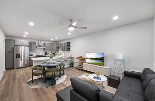 Zilker Condo | South Lamar Weekend GetawayWalk to Cafes + Dining