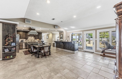 Huntsville House | Space to Gather. Room to Relax. Bring Everyone—This Texas Ranch Has It All