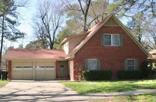 Shreveport House | Spacious 3Bedroom Home Perfect for Families & Remote Work w/views of Cross Lake