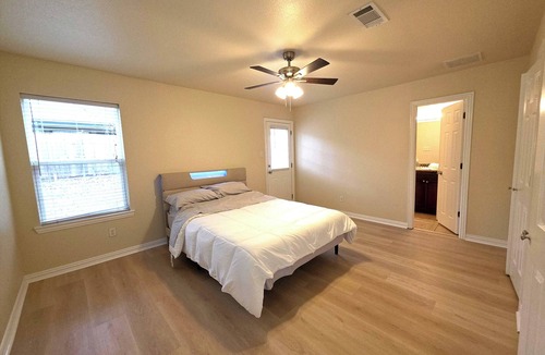 West Arlington House | Spacious 3BR Near AT&T Stadium-Global Life Field-Texas Live!-FIFA WorldCup2026